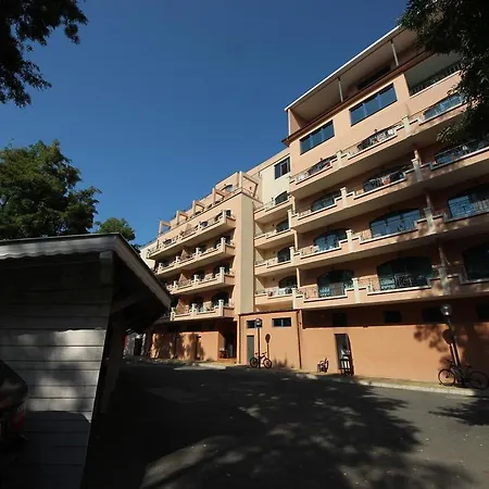 Menada Bonita Apartamento *